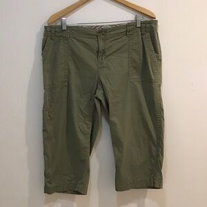 Vintage Axcess Olive Green Cargo Capri Pants